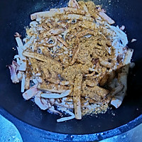 东北烧烤味—大鱿鱼海味菇的做法图解9