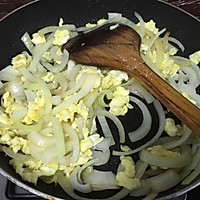 洋葱炒鸡蛋的做法图解4