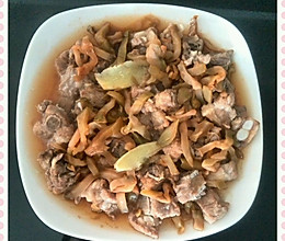 榨菜蒸排骨——乌江榨菜的做法