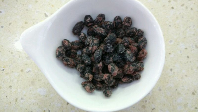 助颜，明目，乌发黑豆糖