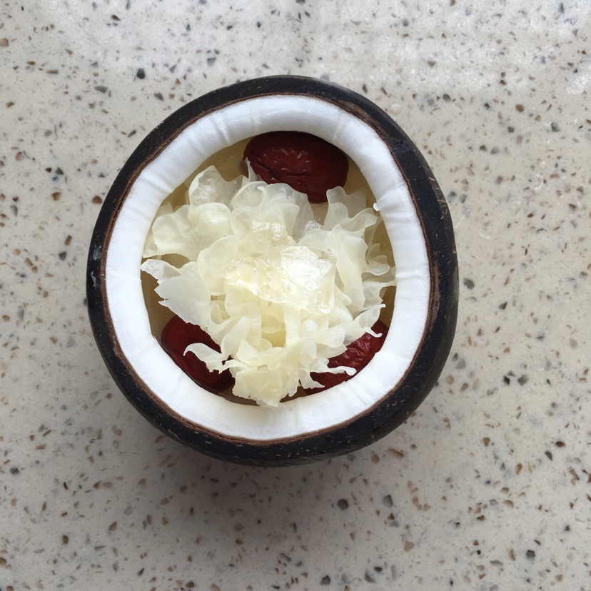 #豆豆的辅食#银耳红枣羹的做法图解2