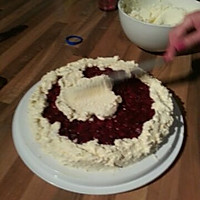 德国黑森林蛋糕的做法图解7
