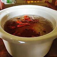 枸杞雪燕桃胶南瓜盅的做法图解1