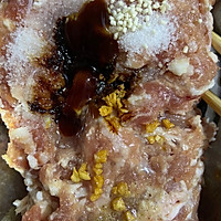 白胖胖的肉包子的做法图解2