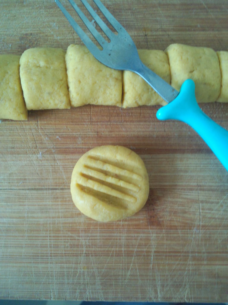 玉米香蕉饼干（电饼铛点心）的做法图解8