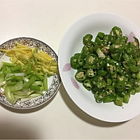 蒜苔炒腊肠的做法图解1