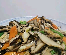 超好吃的素炒香菇的做法