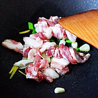 #夏天夜宵High起来！#肉片海虾烩猪血的做法图解6