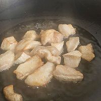 猪肉块炖豆皮杂烩的做法图解6