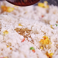 彩色蛋炒饭经典早餐的做法图解7