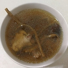 茶树菇鸭汤