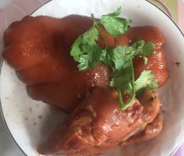 腐乳猪蹄的做法