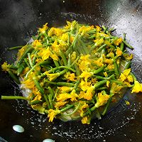上汤黄瓜花的做法图解6