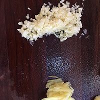 蒜香酸菜的做法图解3