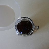 #15分钟周末菜#红茶冻撞奶的做法图解5