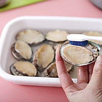 蒜蓉蒸鲍鱼的做法图解1