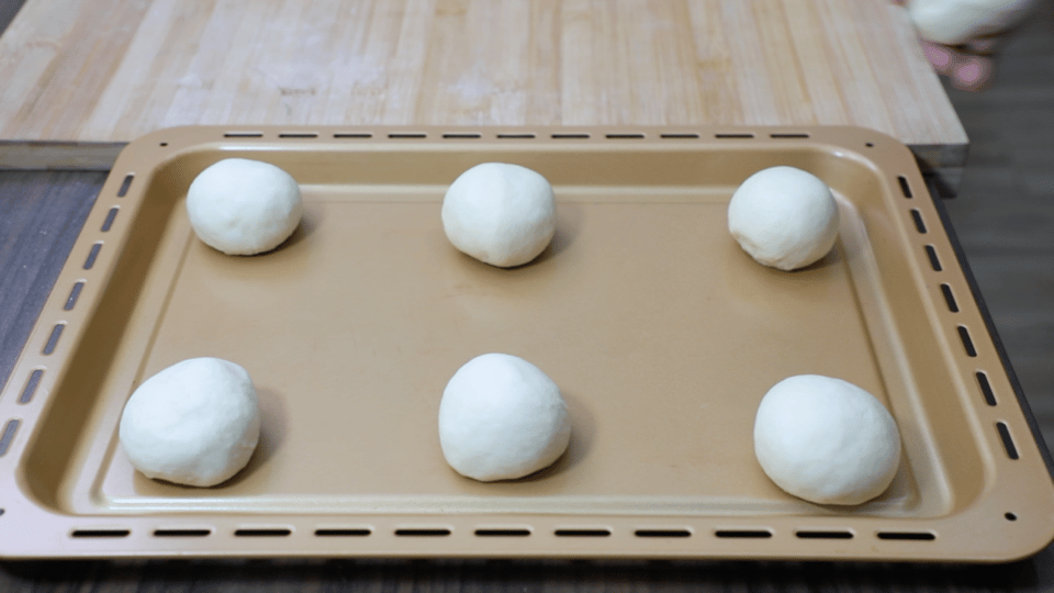 松软香甜的椰蓉辫子面包，真的绝！的做法图解9