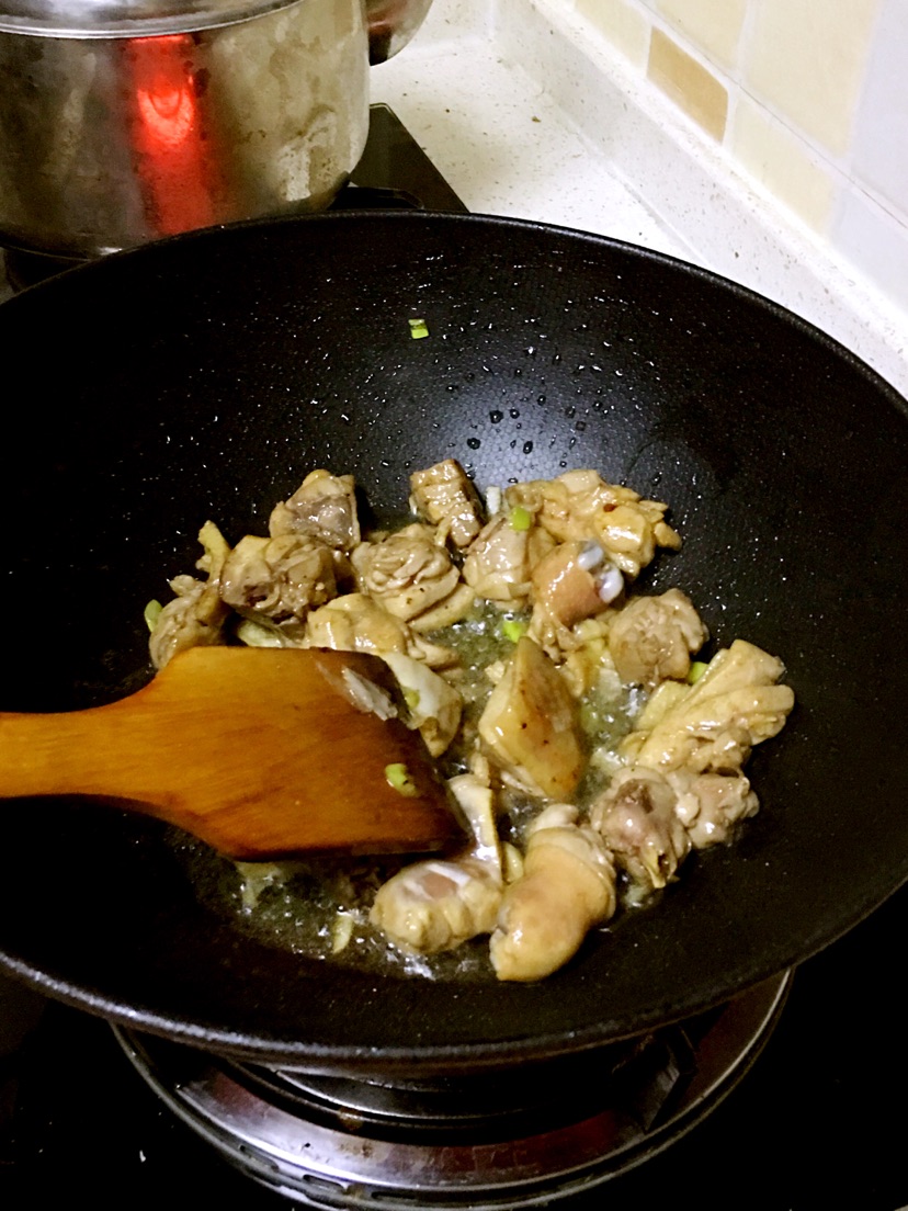 新手易学的咖喱鸡腿饭的做法图解4