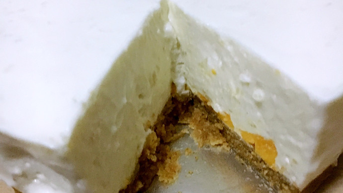 6寸红枣酸奶芒果慕斯