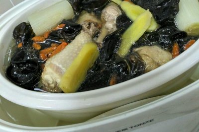 木耳鸡汤