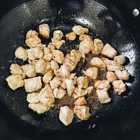 酸甜可口的菠萝鸡丁,不管怎样吃,都很美味的做法图解4