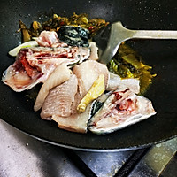 简单又好吃的的家常版酸菜鱼的做法图解2