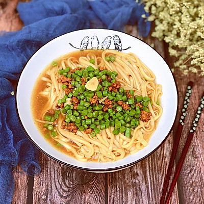 豆角肉沫浓汤面