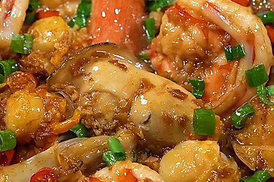 五花肉海鲜煲