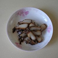 香干炒腊肉的做法图解3