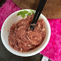 鸡毛菜小肉圆汤的做法图解1