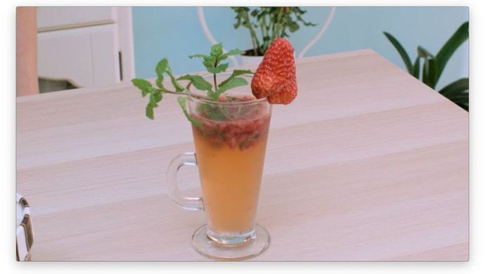 墨西哥草莓鸡尾酒(Strawberry Mohjito)
