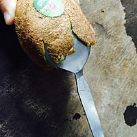 奇异果快速去皮法的做法图解3