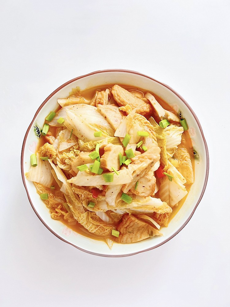 辣白菜炒鱼饼/鱼糕的做法