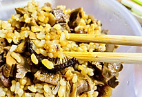 笋干腊肠焖饭的做法