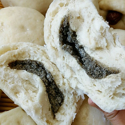 黑芝麻糖馒头