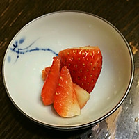 婴儿辅食草莓蓝莓苹果泥的做法图解3