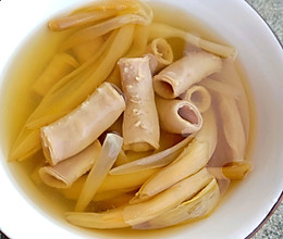 黄花菜猪小肠汤的做法