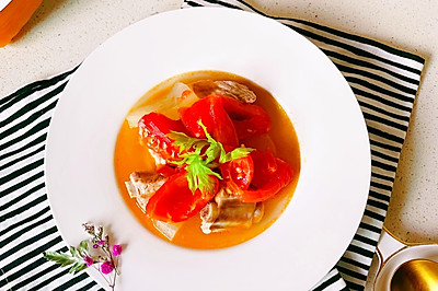肉排骨蕃茄煲汤