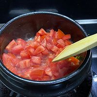 砂锅番茄味肥牛汤的做法图解4