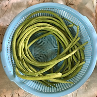 自制酸豆角的做法图解1