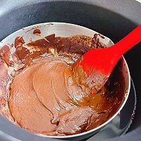 爆谷米巧克力雪糕的做法图解3
