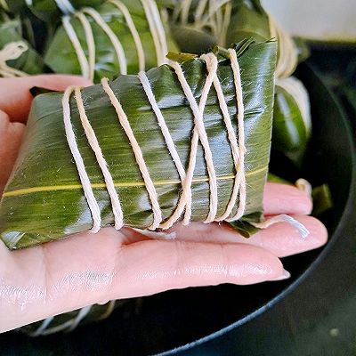 端午节怎么少的了粽子，包粽子详细教程