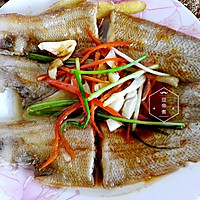#菁选酱油试用之清蒸皇帝鱼的做法图解4