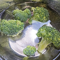 圣诞美食‼️煎鸡排&西兰花圣诞树的做法图解8