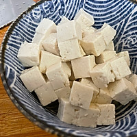 快手美味只在几分钟-挪威青花鱼豆腐饼的做法图解1