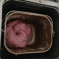 南瓜紫薯豆沙面包卷#九阳烘焙剧场#的做法图解4