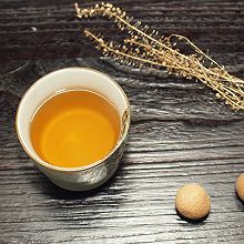 桂圆红参茶：夏日保温杯里的小秘密，补血提气的养生茶饮