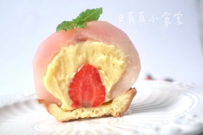 藏了颗草莓的 蜜桃挞、桃子挞(附卡仕达酱配方)