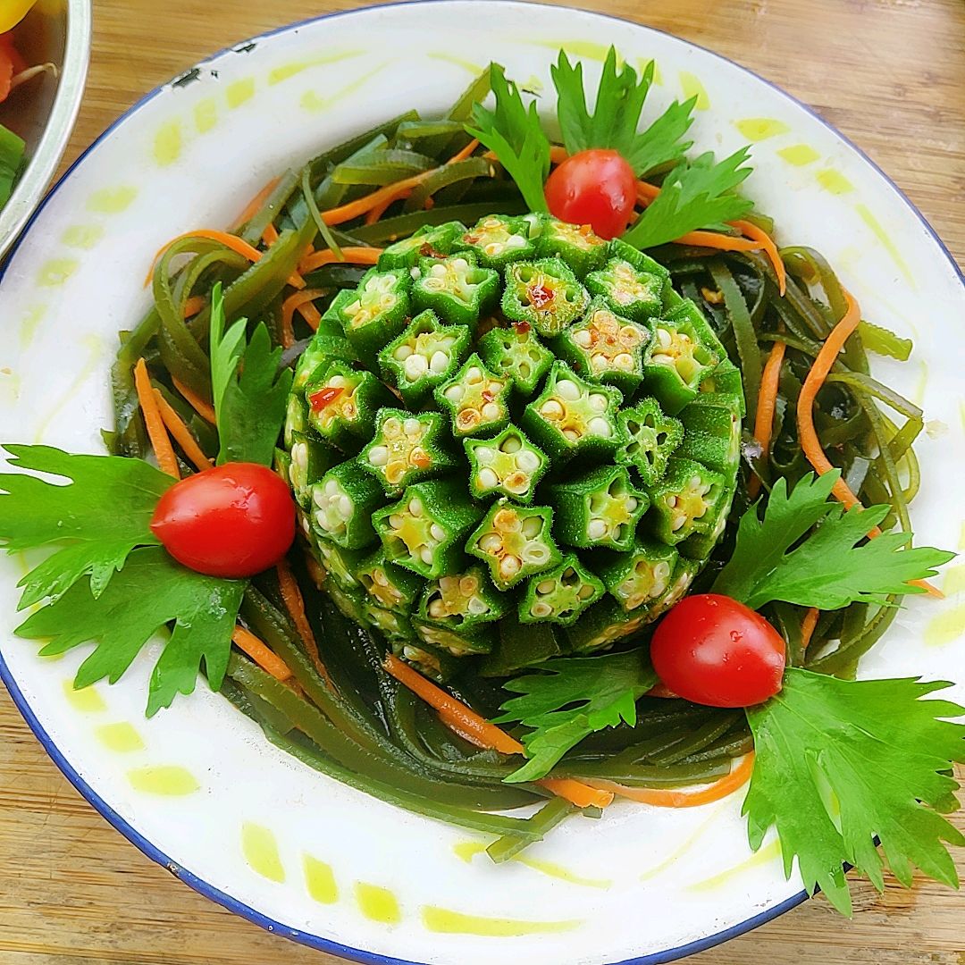 Mixed okra with kelp