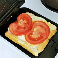 番茄鸡蛋三明治+三色藜麦粥的做法图解6